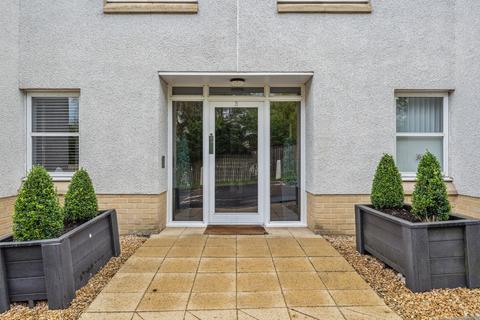 Flat 6, 3 Aidans Brae, Clarkston, Glasgow, G76 7EP