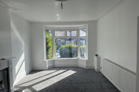 3 bedroom terraced house to rent, Fordhouse Lane, Stirchely, Birmingham B30 3AA