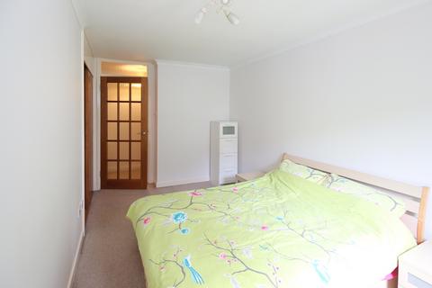 17/5 Eyre Place, Edinburgh, EH3 5EW