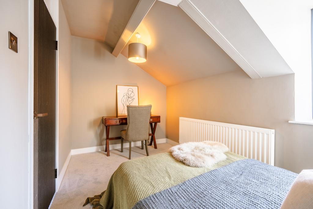 Bedroom 3 with study