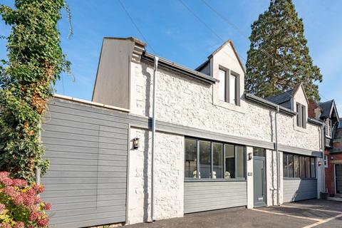 Roxburgh Cottage Clifton Down, Bristol, BS8 3HU