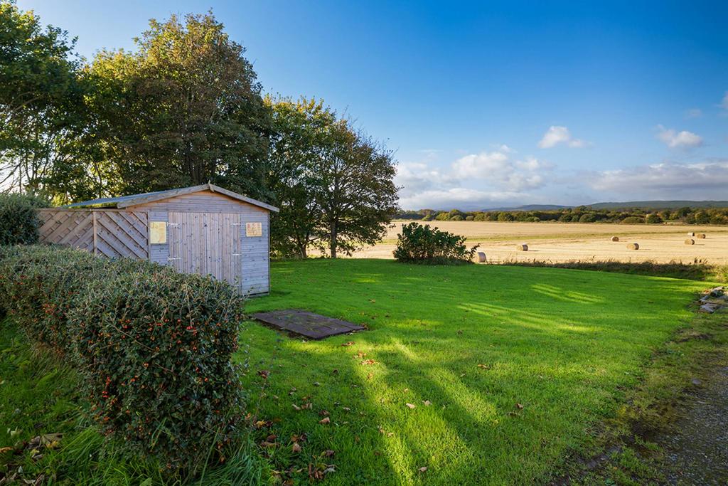 5 Balinroich Farm Cottages, Fearn, Tain, IV20 1RR 2 bed cottage for sale £115,000