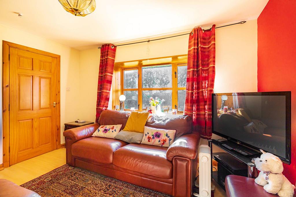 5 Balinroich Farm Cottages, Fearn, Tain, IV20 1RR 2 bed cottage for sale £115,000