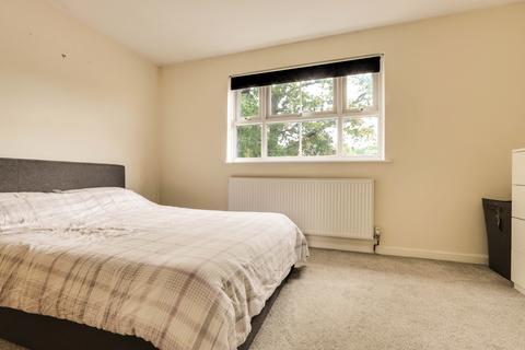 12 Catkin Close, Chineham, Basingstoke, RG24 8XY