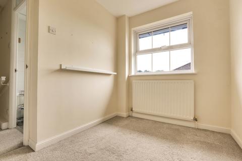 12 Catkin Close, Chineham, Basingstoke, RG24 8XY