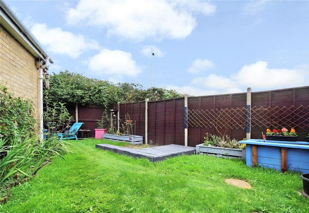 Keel Close, Carlton Colville, Lowestoft, Suffolk, NR33 3 bed semi