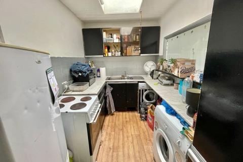 2 bedroom apartment for sale - 8C High Street, Cinderford, Gloucestershire, GL14 2SH