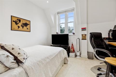 2 bedroom flat for sale - Butler Court, Hyde Lane, London