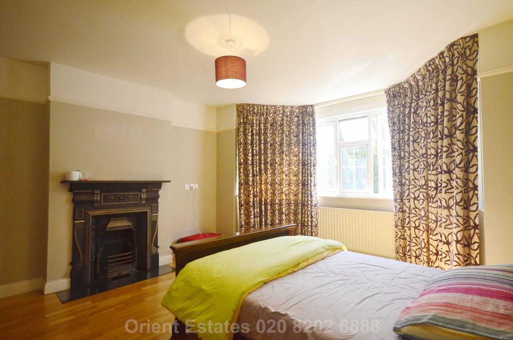Bedroom, fireplace