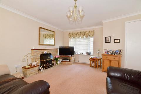 37 Cavalier Way, East Grinstead, RH19 4SE
