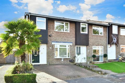 37 Cavalier Way, East Grinstead, RH19 4SE