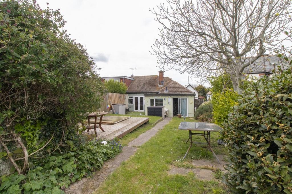 Percy Avenue, Broadstairs, CT10 2 bed semidetached bungalow for sale