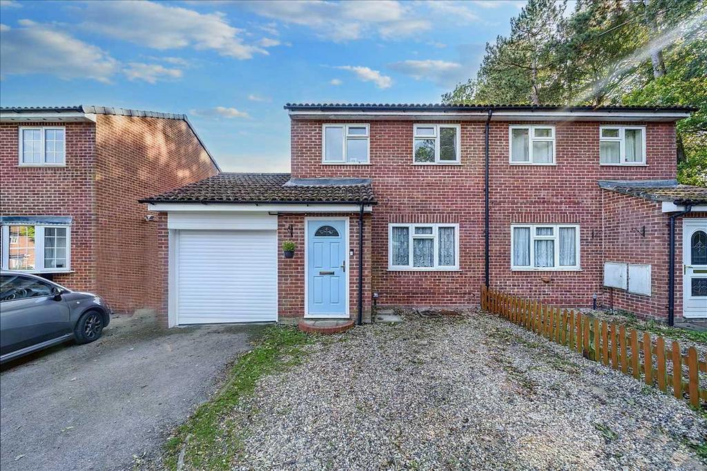 Ellington Drive, Brighton Hill, Basingstoke 3 bed semidetached house