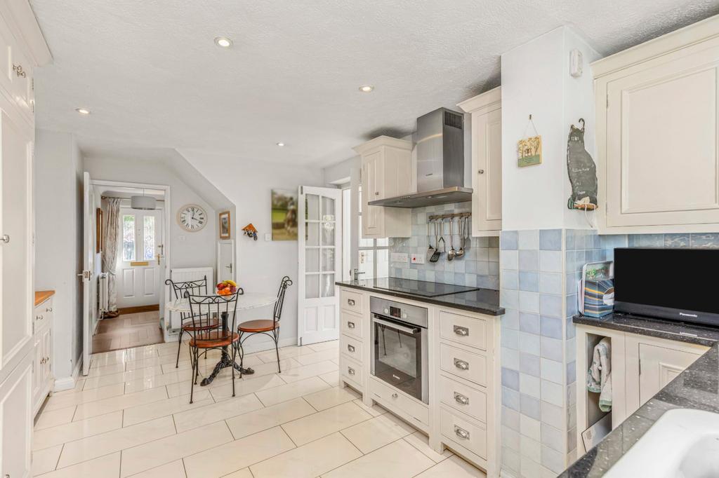 Withy Bush, Burgess Hill, West Sussex, RH15 4 bed detached house for