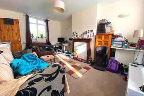 28 Randall Road, Northampton, NN2 7BZ