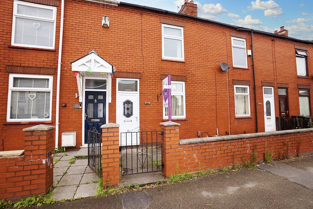 Bolton Road, AshtoninMakerfield WN4 2 bed terraced house for sale £