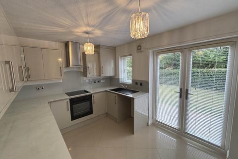 2 bedroom semi-detached house to rent, Wokefield Way, Eccleston