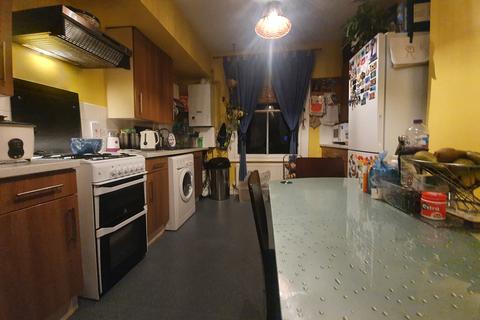 House share to rent, Berriman Road, London N7