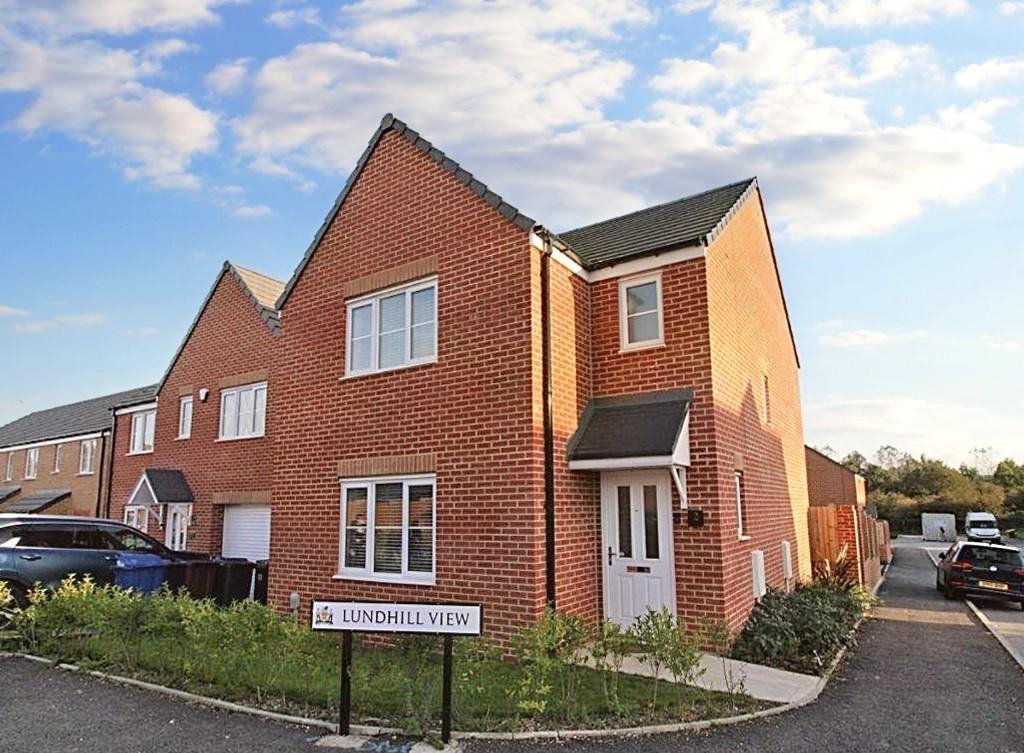 Lundhill View, Wombwell, Barnsley 3 bed detached house for sale £240,000