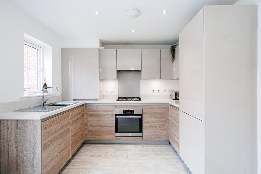 52 Five Oaks Lane-11.JPG