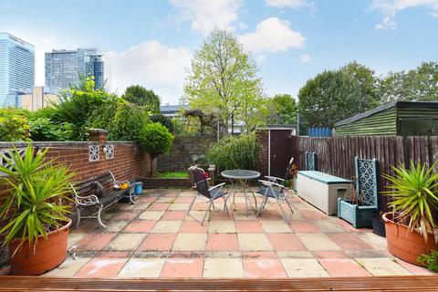 90 Pennyfields, London, E14 8HS