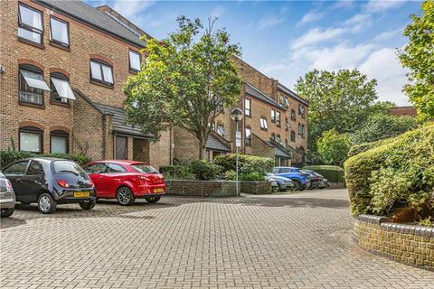 23 Horseshoe Close, London, E14 3EP