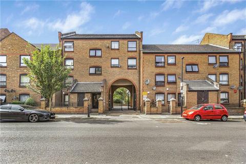 23 Horseshoe Close, London, E14 3EP