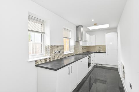 1 Michael Close, London, E3 4GG