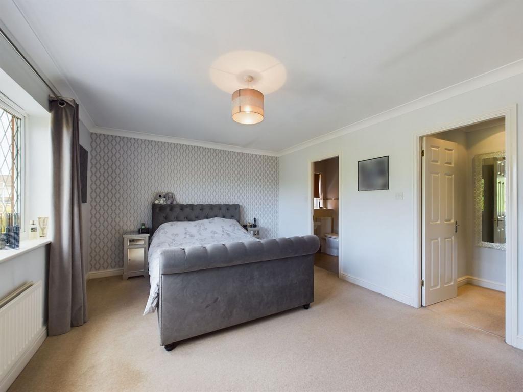 Principal bedroom