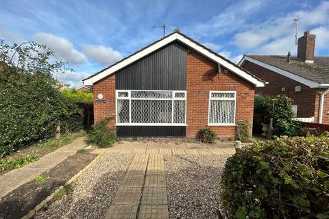3 bedroom detached bungalow for sale, Lincoln Road, Skegness, Lincolnshire, PE25 2JG