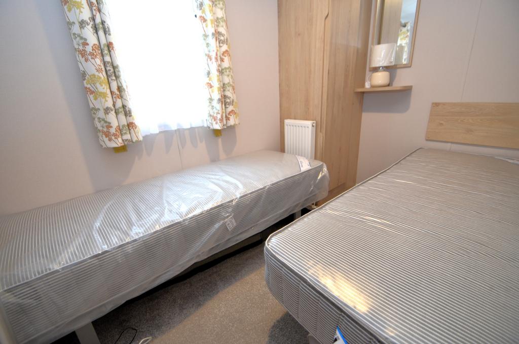 Twin Bedroom