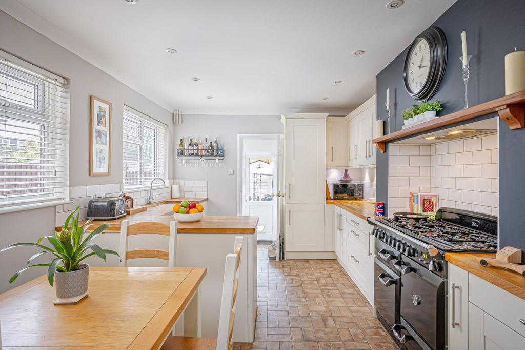 Dunmow Road, Stortford, Hertfordshire, CM23 4 bed terraced