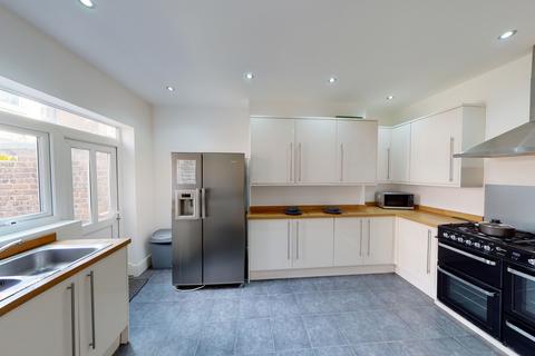 8 bedroom terraced house to rent, Norwich Road, Wavertree L15