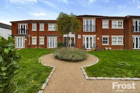 1 bedroom apartment for sale, Clarendon Road, Ashford, Surrey, TW15