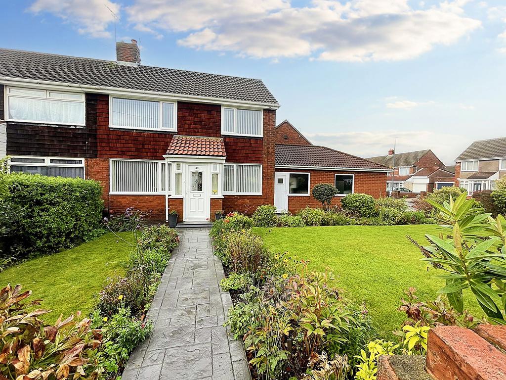 Capulet Grove, Simonside, South Shields, Tyne and Wear, NE34 9AH 3 bed