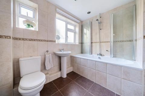 19 New Park Road, Ashford, TW15 1EG
