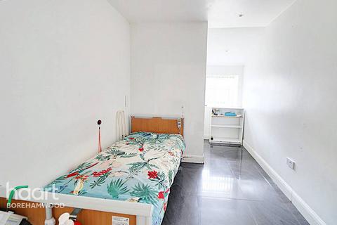51 Hackney Close, Borehamwood, WD6 2SL