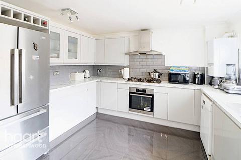 51 Hackney Close, Borehamwood, WD6 2SL