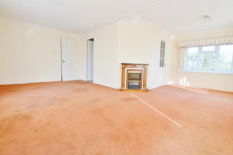 2 bedroom park home for sale - Weymans Avenue, Bournemouth BH10