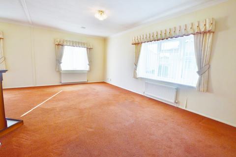 2 bedroom park home for sale - Weymans Avenue, Bournemouth BH10