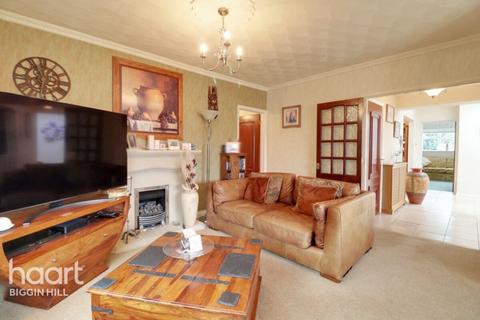 6 Nelson Close, Biggin Hill, Westerham, TN16 3LS