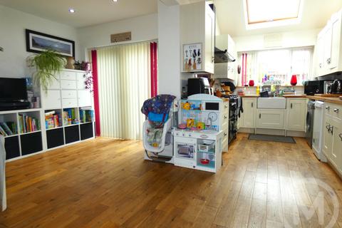 321 Bispham Road, Bispham, Blackpool, FY2 0LS