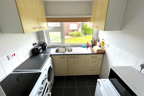 2 bedroom detached house for sale, New Lydd Road, Camber TN31