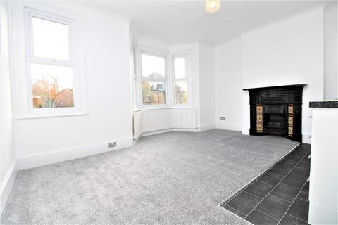 2 bedroom apartment to rent, Catford Hill, Catford, SE6