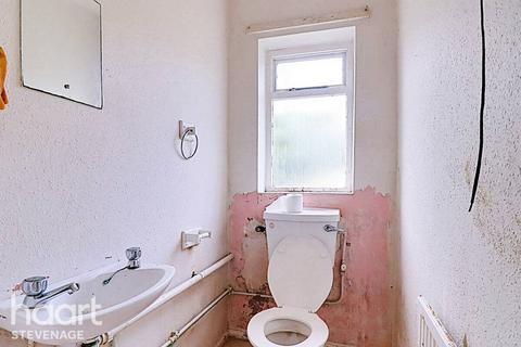 3 Shirley Close, Stevenage, SG2 0JP