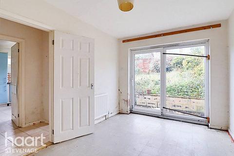 3 Shirley Close, Stevenage, SG2 0JP