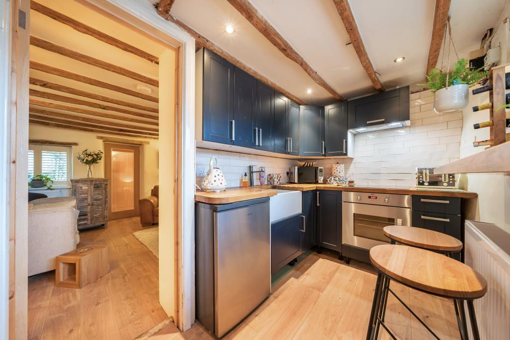 New Yatt Road, North Leigh, OX29 2 bed cottage for sale £280,000