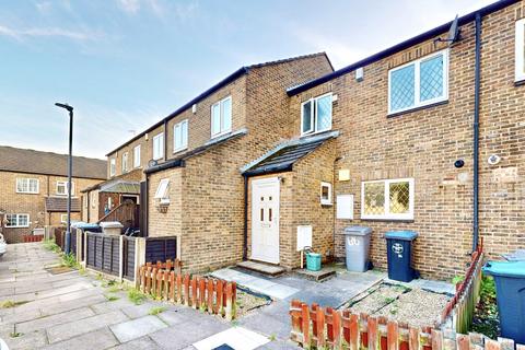 2 bedroom terraced house for sale, Aspen Drive, Wembley, HA0