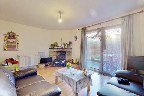 2 bedroom terraced house for sale, Aspen Drive, Wembley, HA0