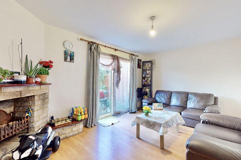 2 bedroom terraced house for sale, Aspen Drive, Wembley, HA0